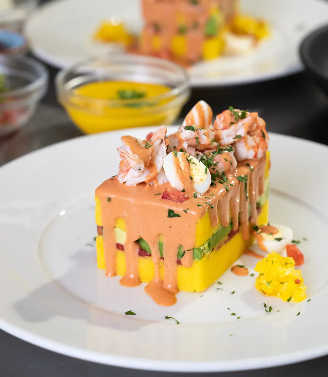 Causa langostinos
